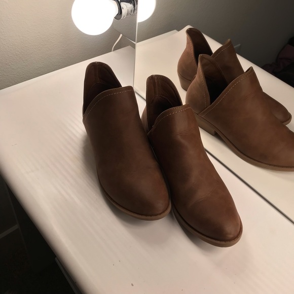 Shoes - Brown Booties